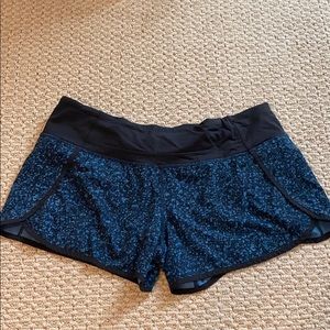 Lululemon shorts size 10